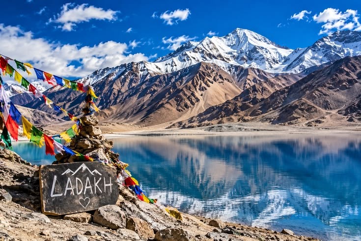 Leh Ladakh: A Complete Travel Guide to Mountains, Monasteries and Adventures