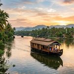 Kerala Backwaters Travel Guide: Best Places, Houseboats, Best Time & Travel Tips